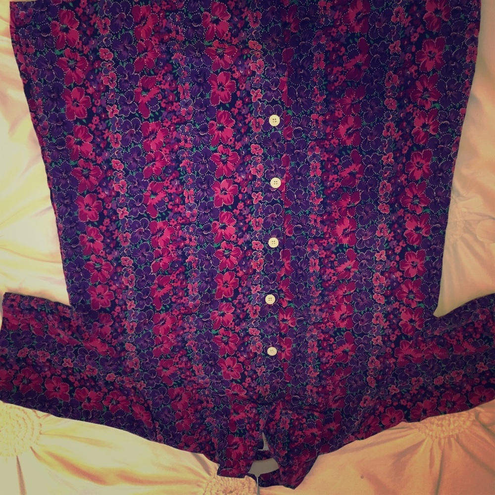Hawaiian button shirt.